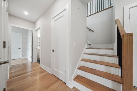 Tiny photo for 8 Husted Lane #2D, New Canaan, CT 06840 (MLS # 24150806)