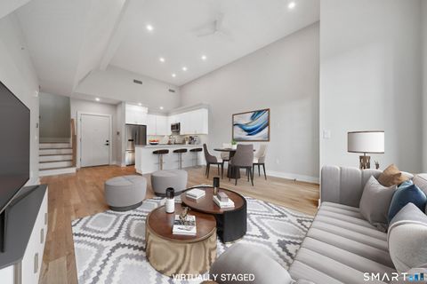 Tiny photo for 8 Husted Lane #2D, New Canaan, CT 06840 (MLS # 24150806)