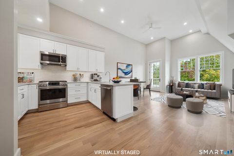 Tiny photo for 8 Husted Lane #2D, New Canaan, CT 06840 (MLS # 24150806)