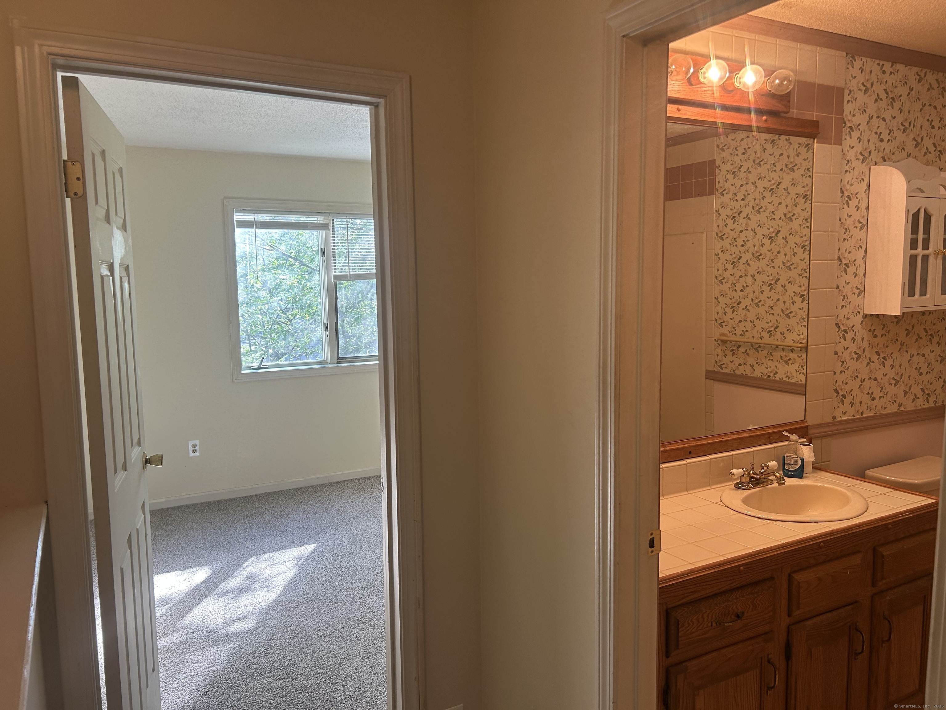 21 Oak Avenue Extension #2, Torrington, Connecticut image 16