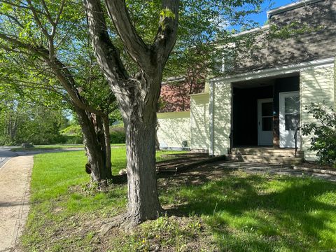 21 Oak Avenue Ext Unit 2, Torrington, CT 06790 - #: 24095013