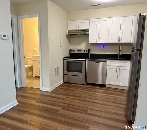 Tiny photo for 26 Prospect Avenue #APT F6, Norwalk, CT 06850 (MLS # 24150021)