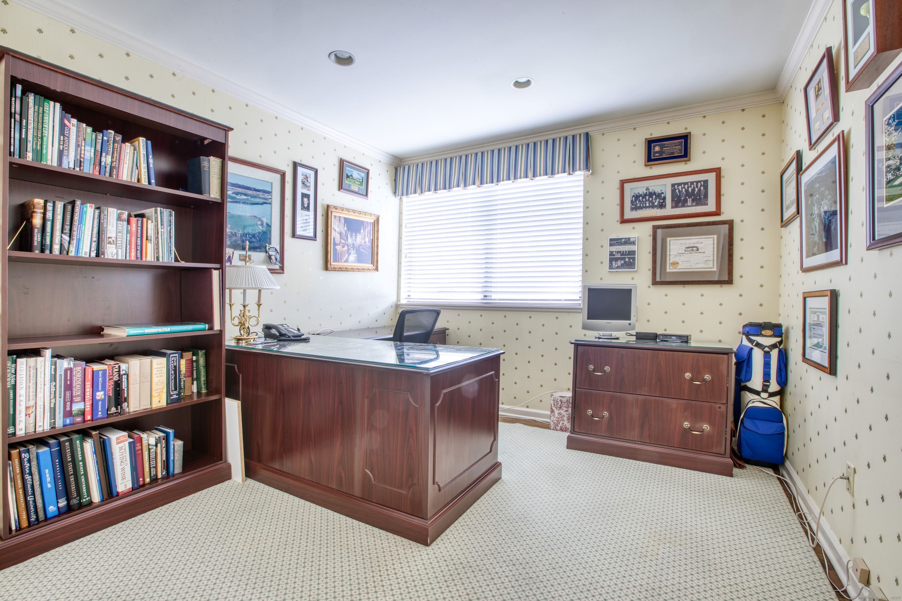 510 W Lyon Farm Drive #510, Greenwich, Connecticut image 21