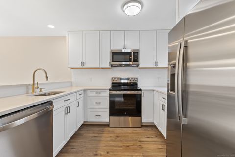 Tiny photo for 180 Dusky Lane #180, Suffield, CT 06078 (MLS # 24143883)