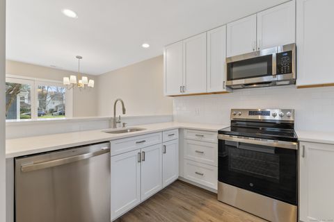 Tiny photo for 180 Dusky Lane #180, Suffield, CT 06078 (MLS # 24143883)