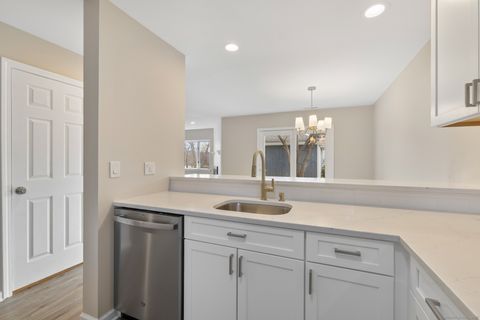 Tiny photo for 180 Dusky Lane #180, Suffield, CT 06078 (MLS # 24143883)