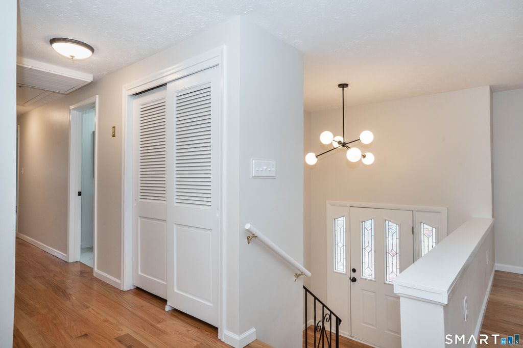 Photo of 28 Maude Circle, Windsor, CT 06095 (MLS # 24149163)