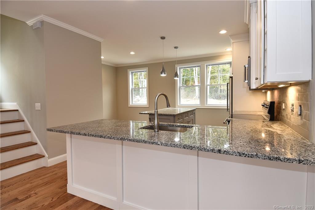 46 Village Crossing #46, East Lyme, Connecticut image 4