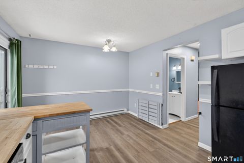 Tiny photo for 124 Lantern Park Drive #3, Naugatuck, CT 06770 (MLS # 24145362)