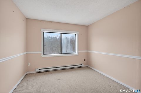 Tiny photo for 124 Lantern Park Drive #3, Naugatuck, CT 06770 (MLS # 24145362)