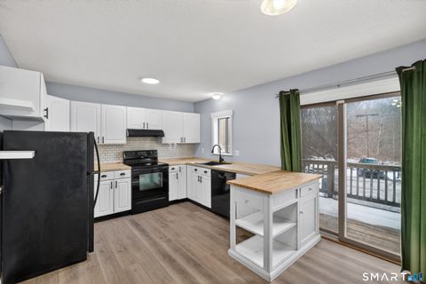 Tiny photo for 124 Lantern Park Drive #3, Naugatuck, CT 06770 (MLS # 24145362)