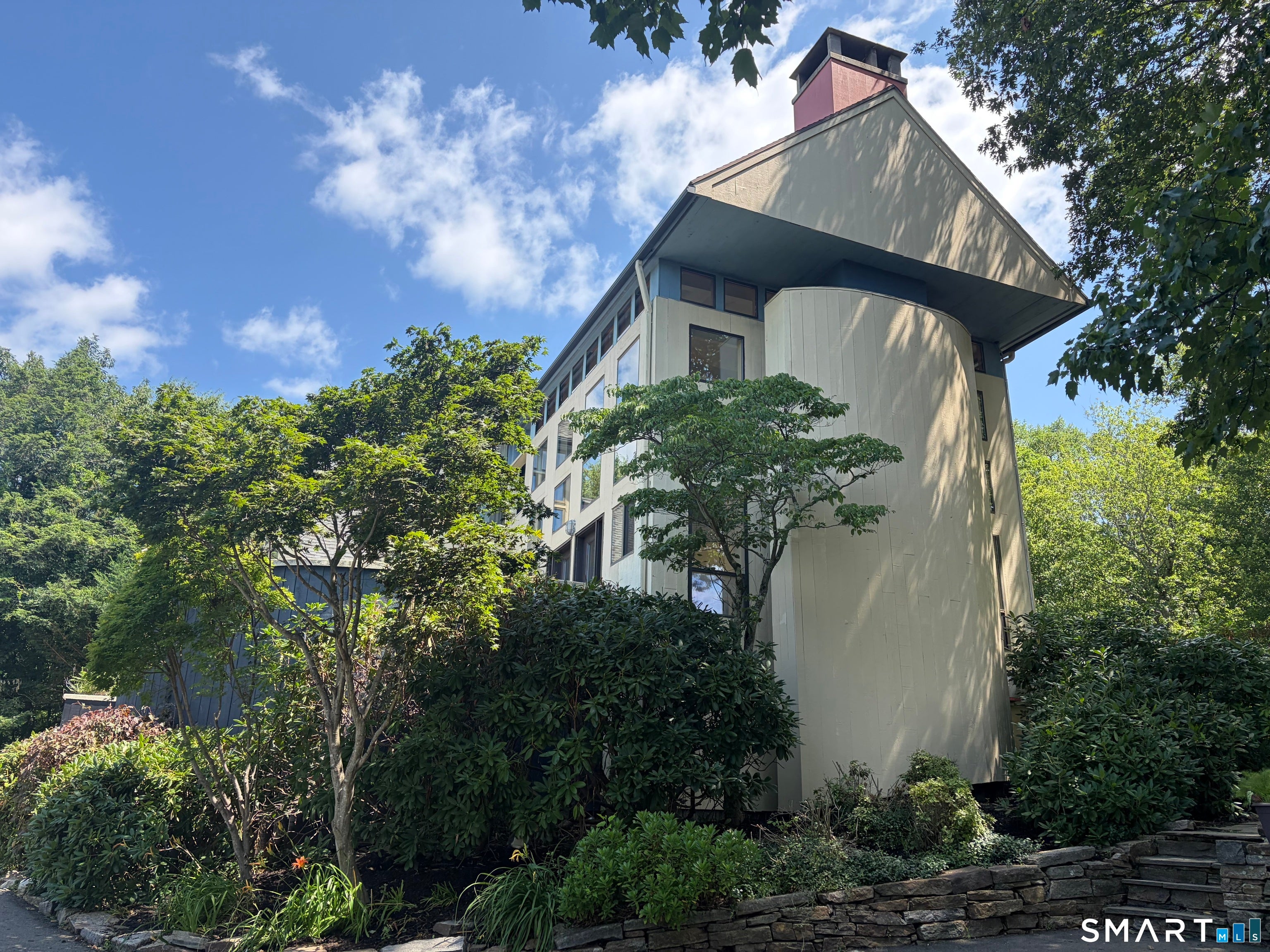 607 Lake Drive