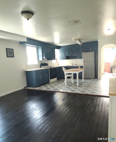 Multifamily For Rent - 30 Hawkins Street<br/> Derby, CT 06418