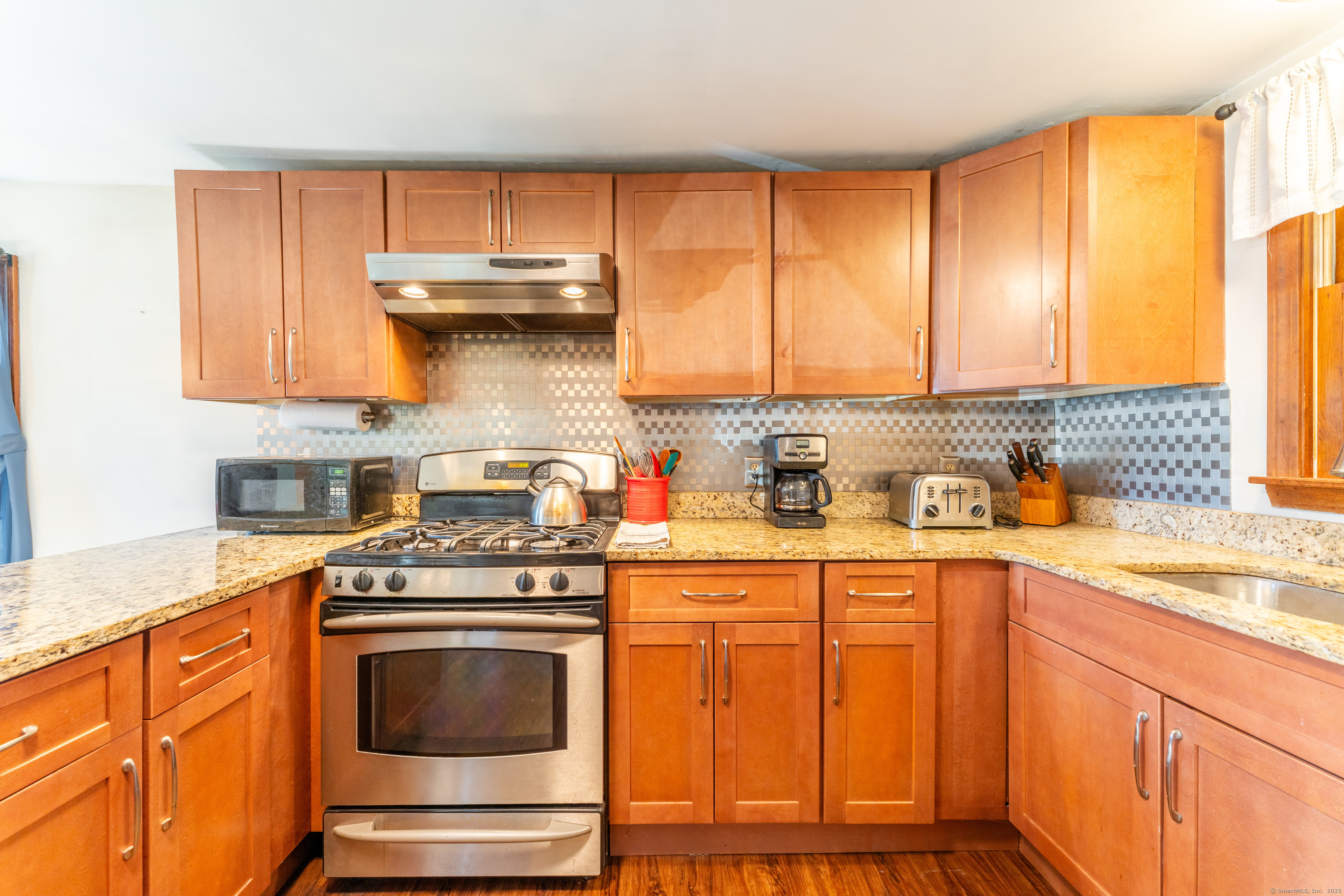 574 Fabyan Road, Thompson, Connecticut image 8