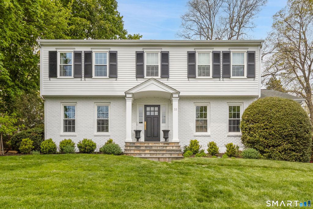 Photo of 33 Fairview Avenue, Darien, CT 06820 (MLS # 24171484)