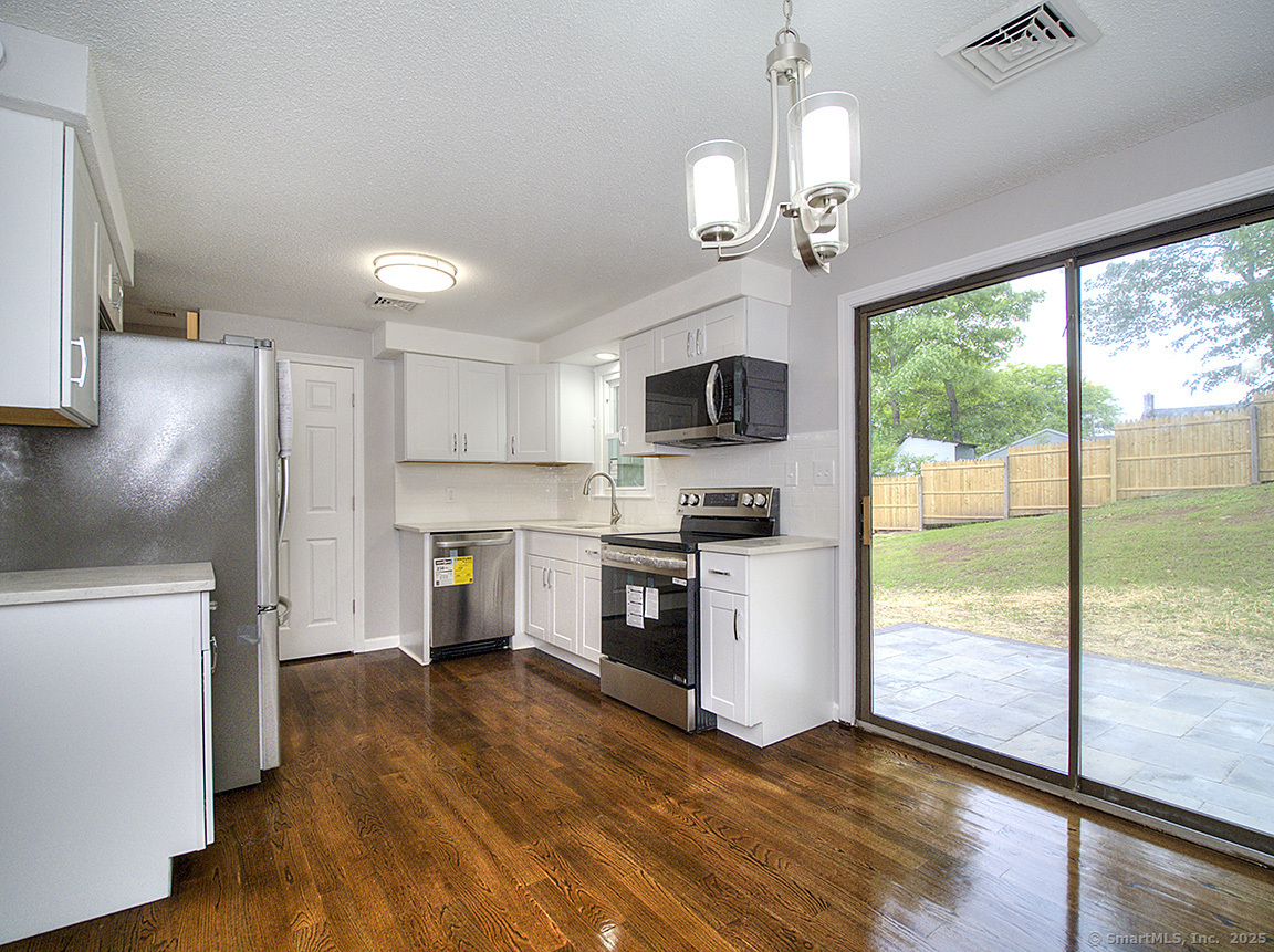 179 Anns Farm Road, Hamden, Connecticut image 13