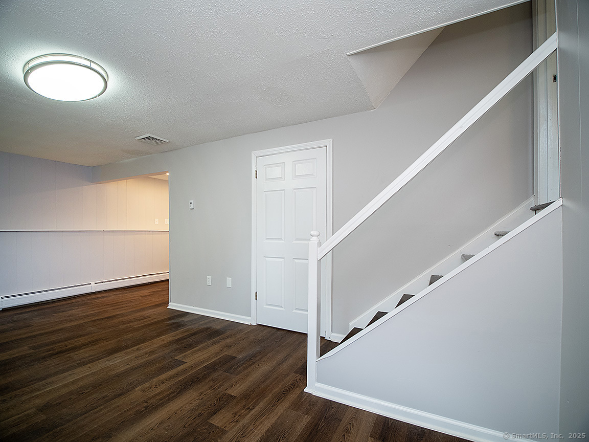 179 Anns Farm Road, Hamden, Connecticut image 28