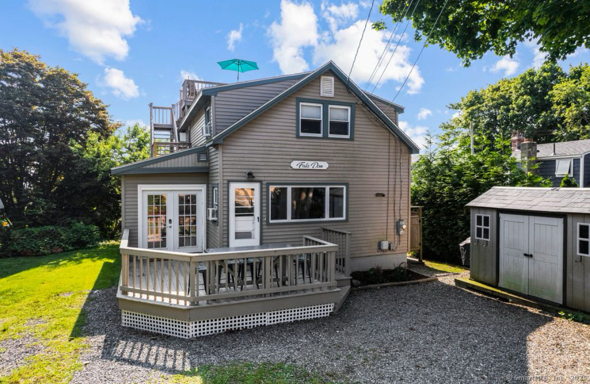 Rental Property at Prospect Street, Groton, Connecticut - Bedrooms: 4 
Bathrooms: 3 
Rooms: 6  - $4,500 MO.