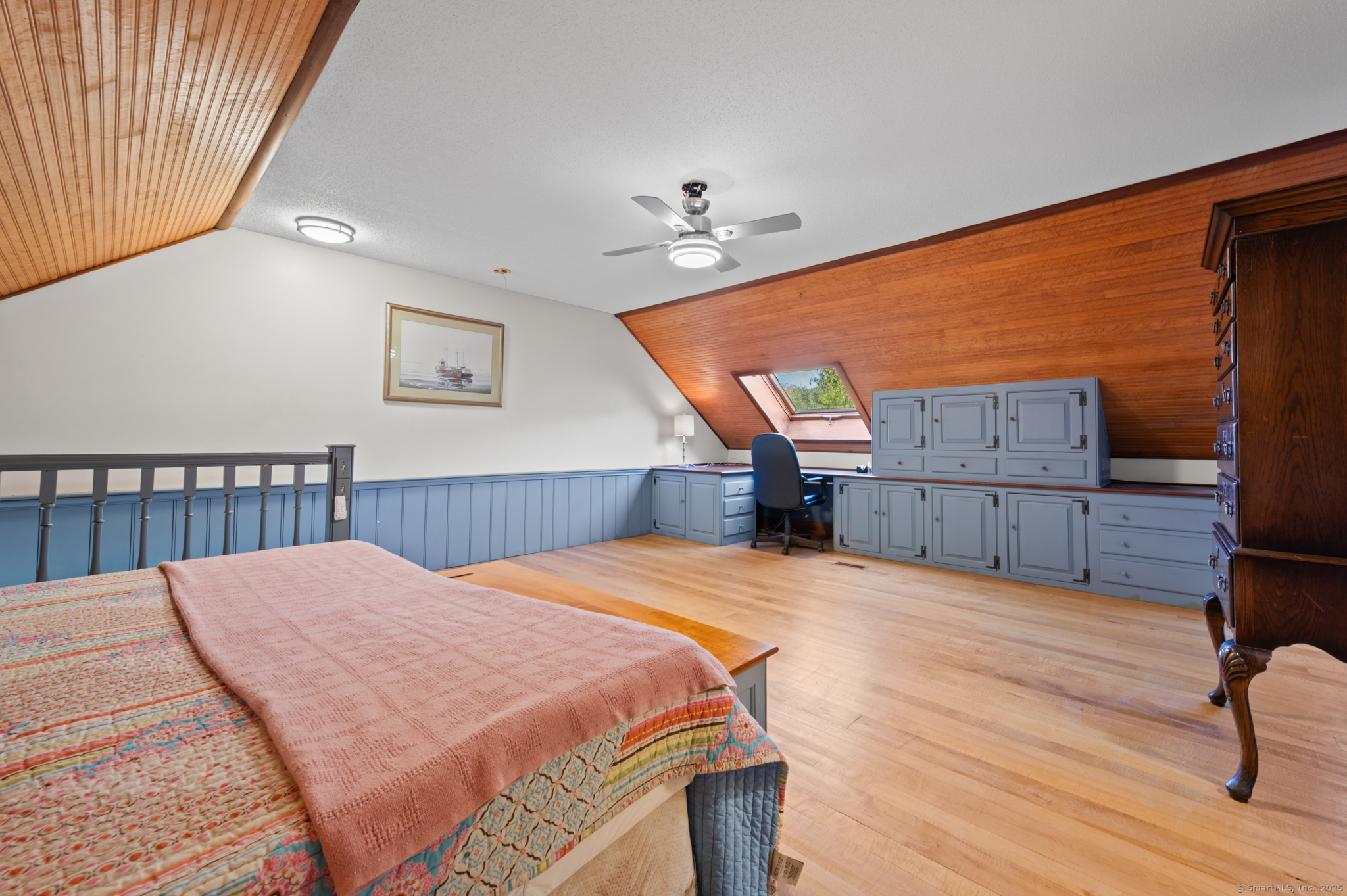 Glastonbury, Connecticut 06033, United States, 1 Bedroom Bedrooms, ,2 BathroomsBathrooms,Residential,Active,228802