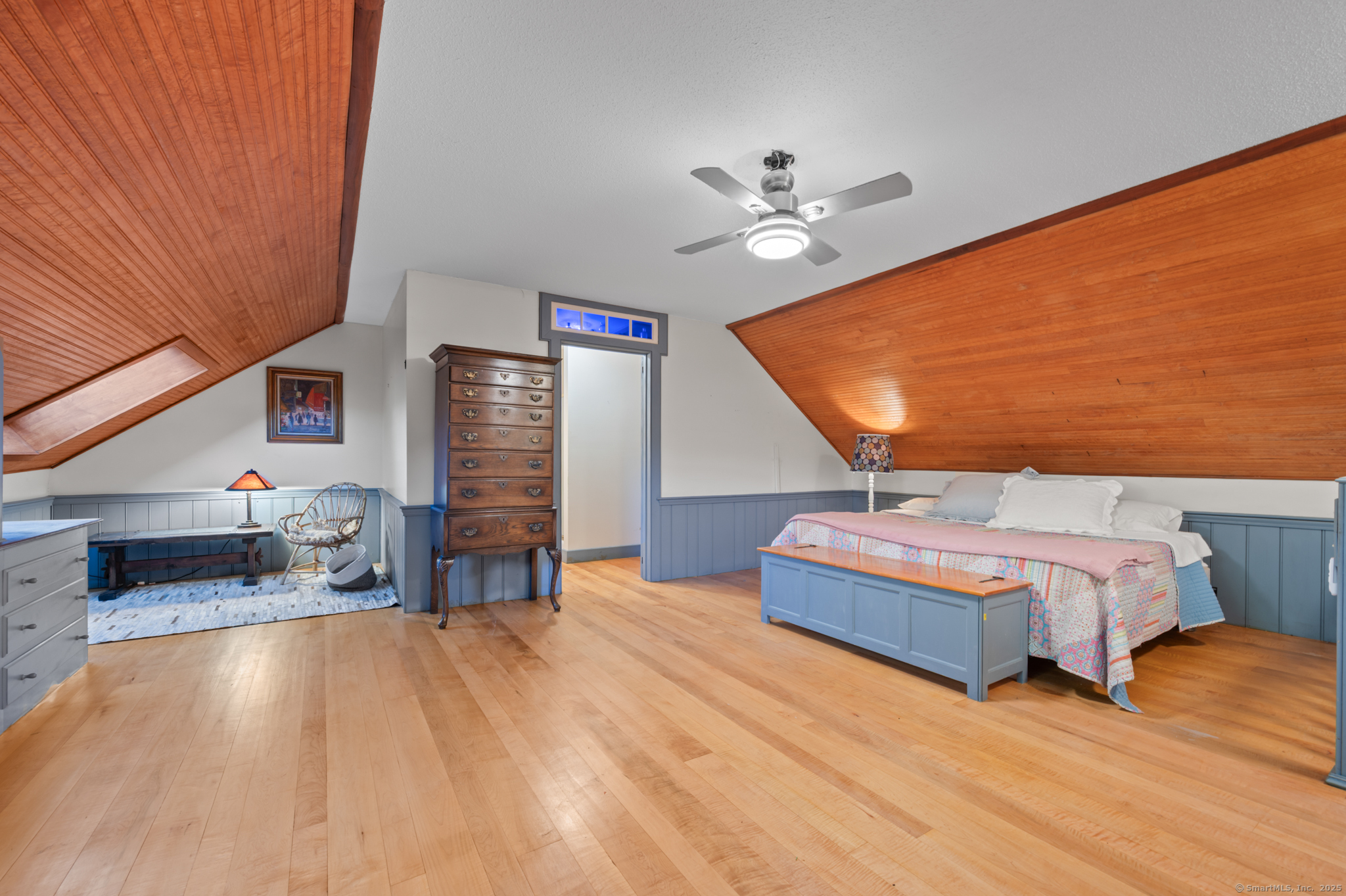 Glastonbury, Connecticut 06033, United States, 1 Bedroom Bedrooms, ,2 BathroomsBathrooms,Residential,Active,228802