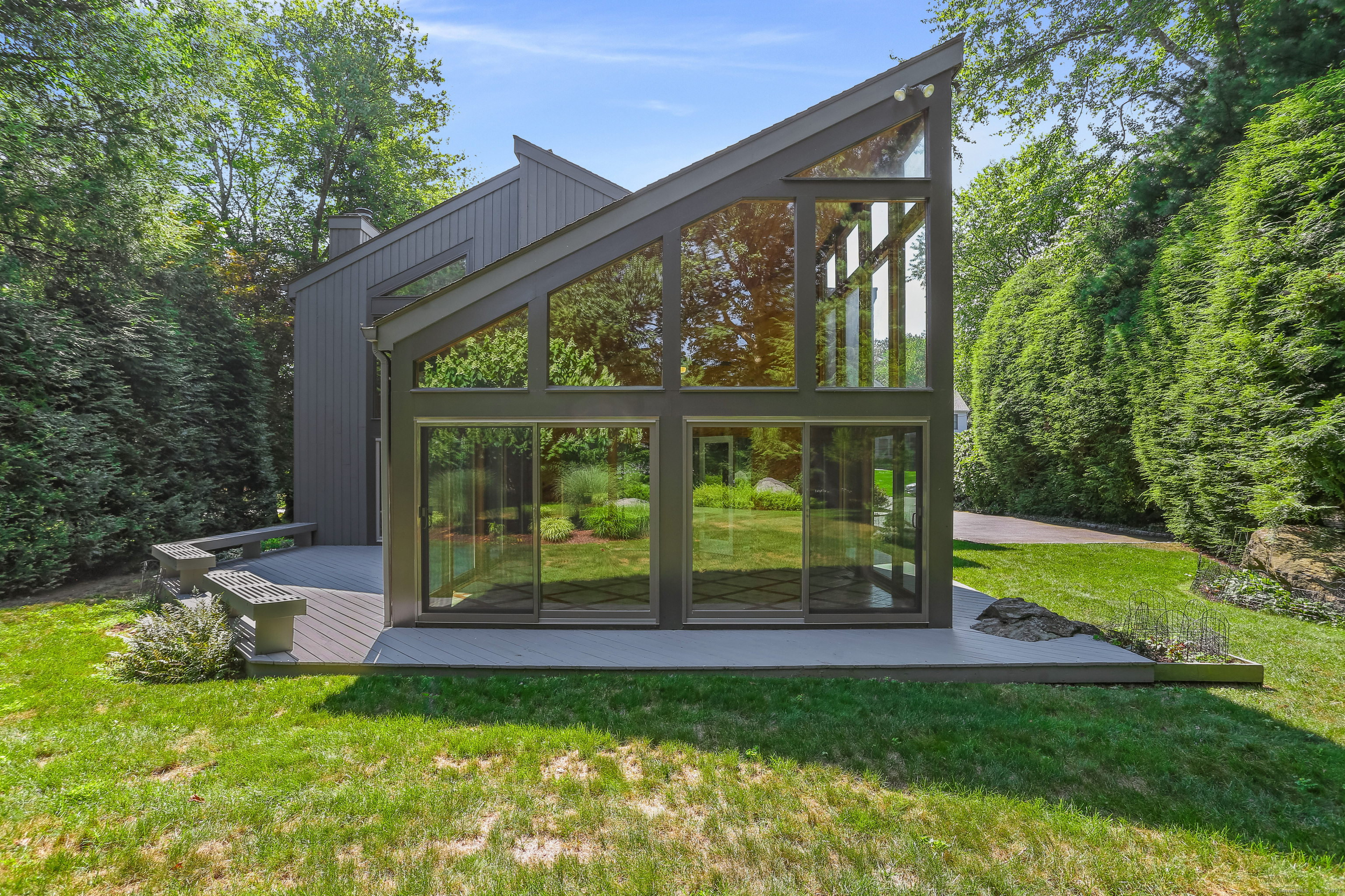 6 Janson Drive
