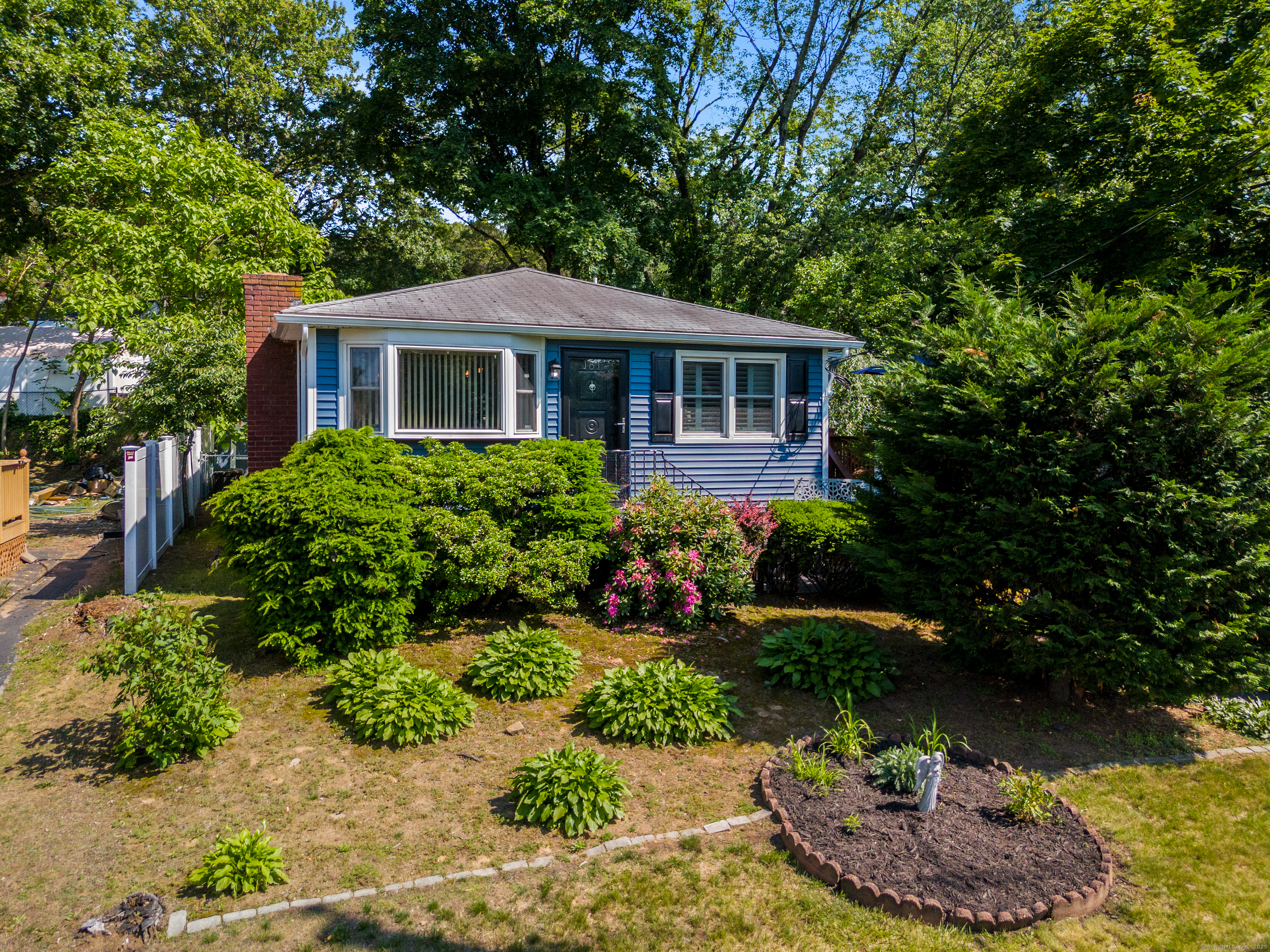 Property for Sale at Weybosset Street, New Haven, Connecticut - Bedrooms: 2 
Bathrooms: 2 
Rooms: 7  - $259,900