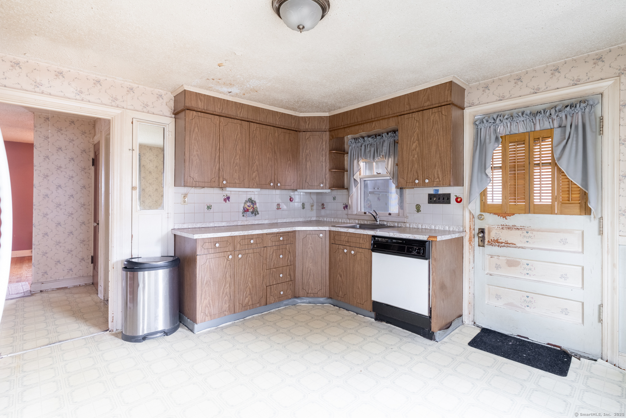 45 Chambers Street, Waterbury, Connecticut image 3