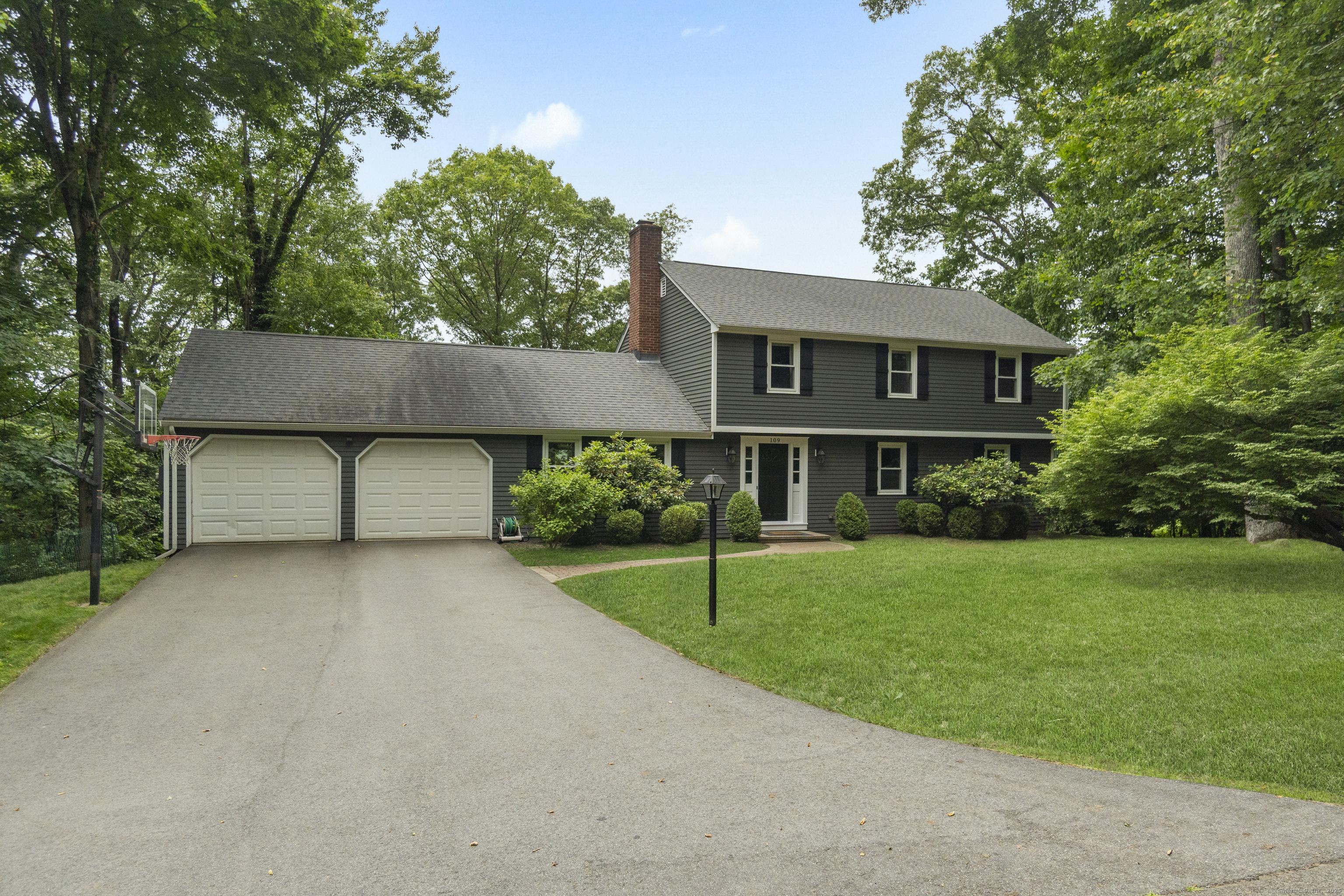 109 Hemlock Drive