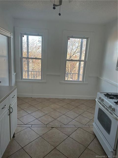 MLS: 24083064