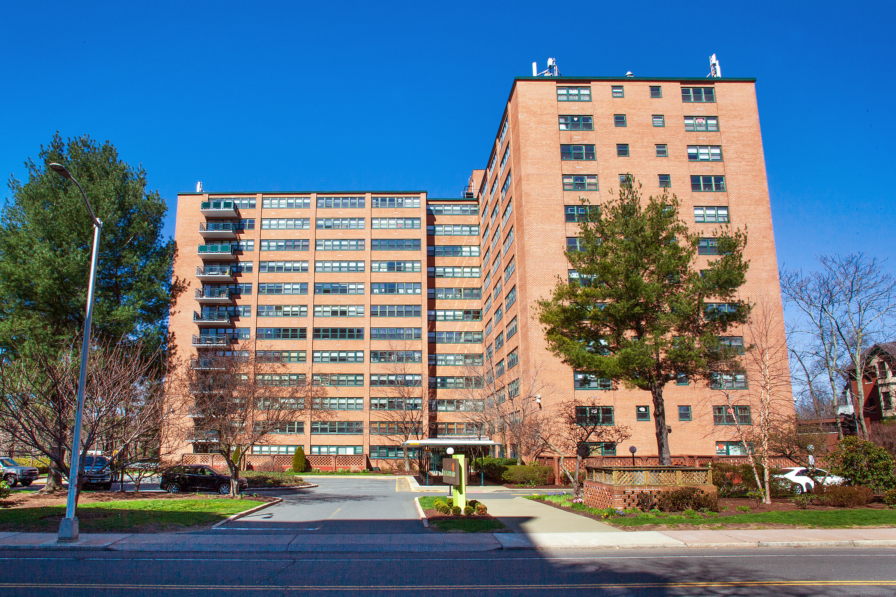 31 Woodland Street 1E