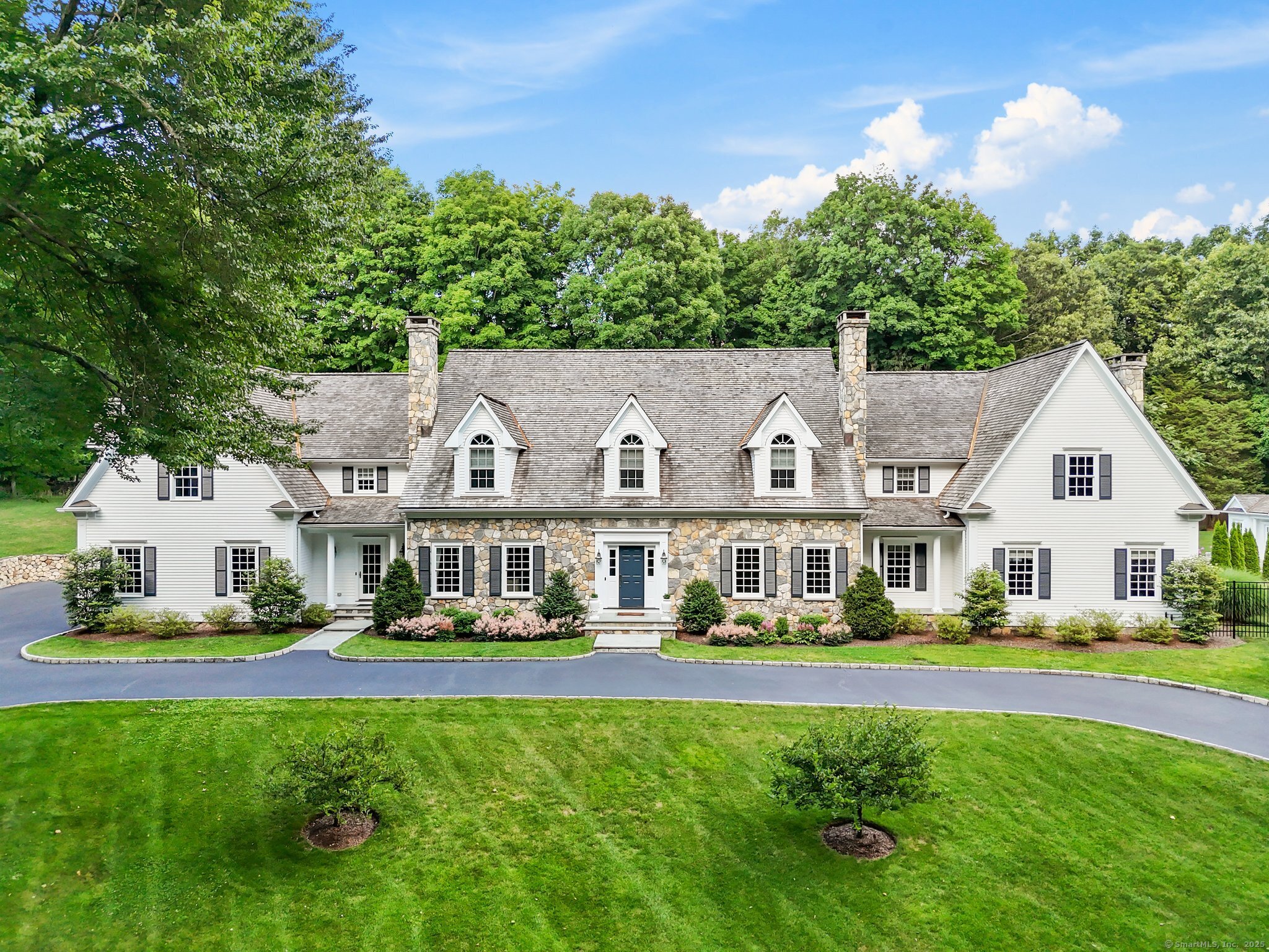 Property for Sale at Farrell Road, Weston, Connecticut - Bedrooms: 6 
Bathrooms: 8 
Rooms: 18  - $3,200,000