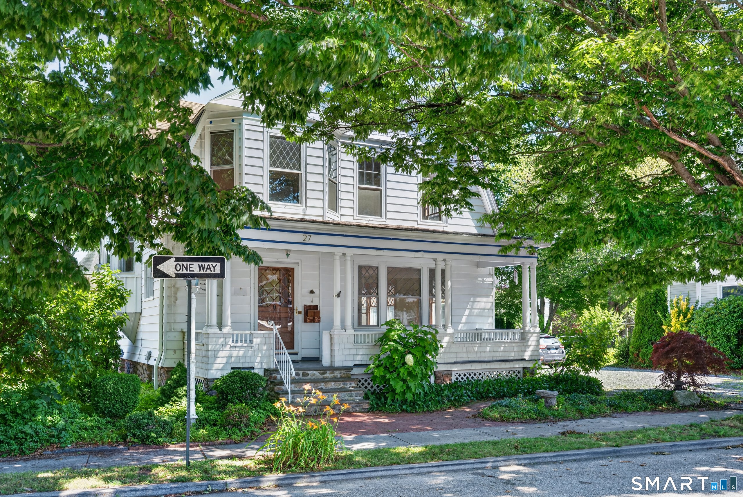 27 Willow Street