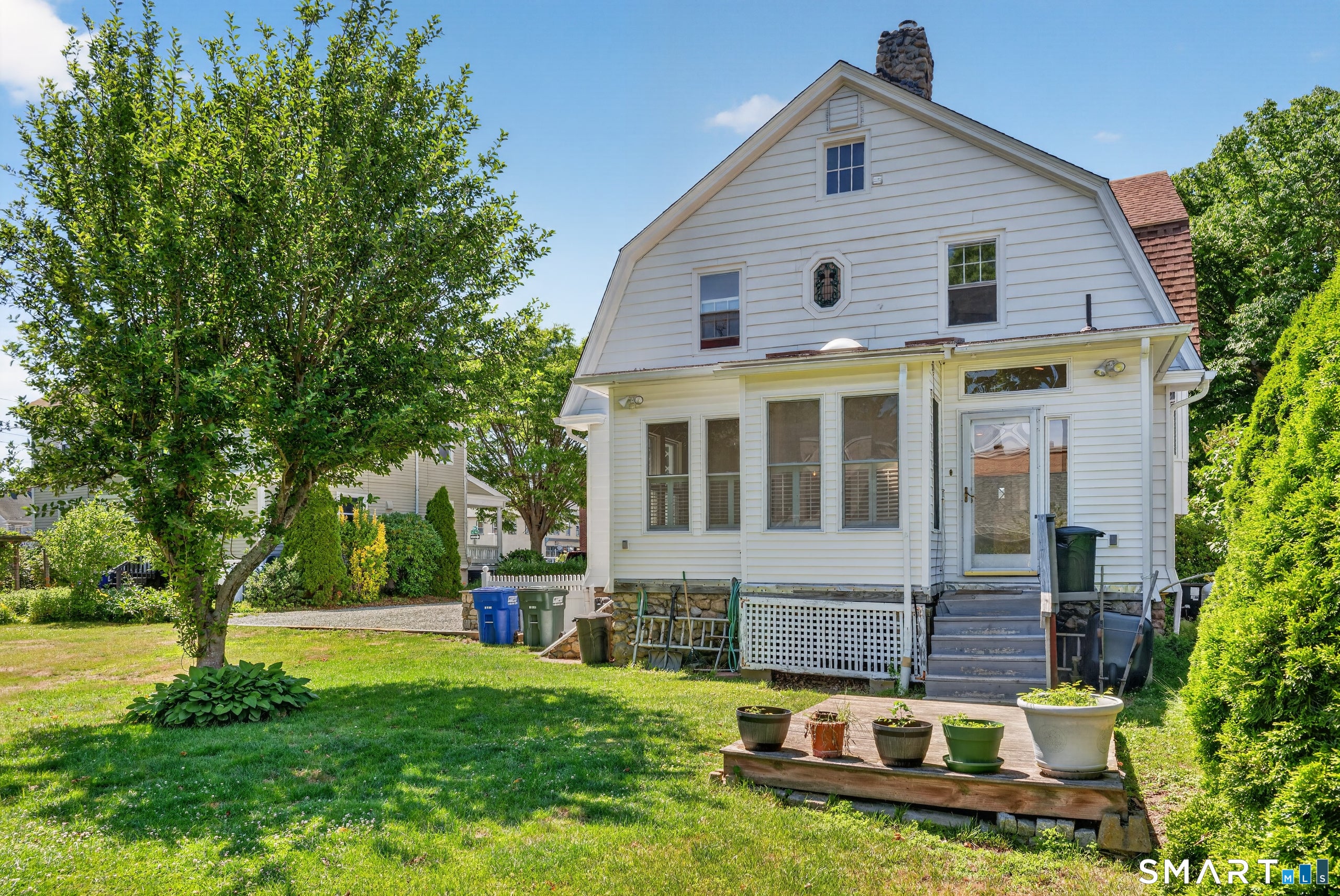 27 Willow Street