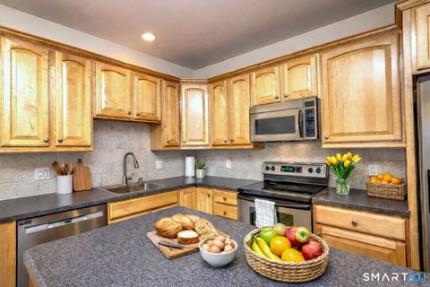 Tiny photo for 1 Merwin Avenue #B2, Milford, CT 06460 (MLS # 24153772)