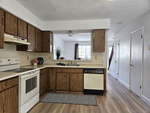 Tiny photo for 975 Meriden Road #APT 11, Waterbury, CT 06705 (MLS # 24133575)