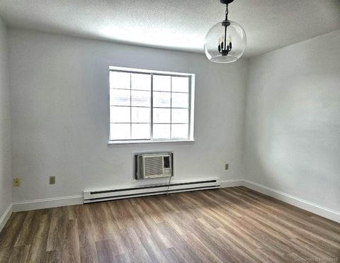 Tiny photo for 975 Meriden Road #APT 11, Waterbury, CT 06705 (MLS # 24133575)