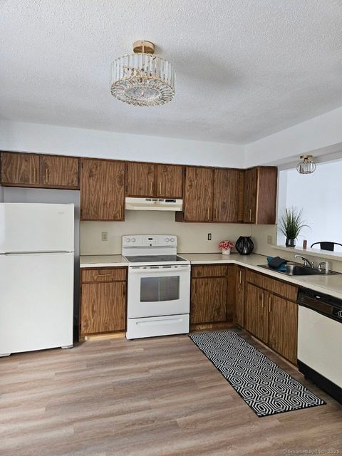 Tiny photo for 975 Meriden Road #APT 11, Waterbury, CT 06705 (MLS # 24133575)