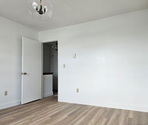 Tiny photo for 975 Meriden Road #APT 11, Waterbury, CT 06705 (MLS # 24133575)