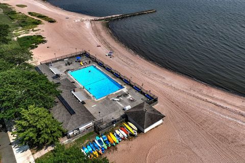 Tiny photo for 65 West Walk #65, West Haven, CT 06516 (MLS # 24142318)