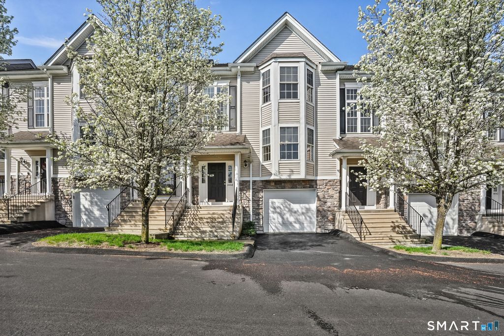 Photo of 1004 Sienna Drive #1004, Danbury, CT 06810 (MLS # 24165466)