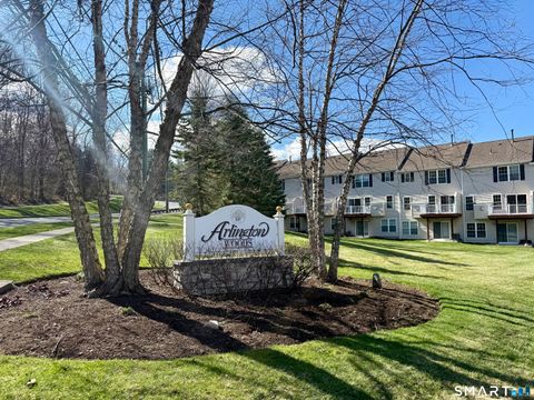 Photo of 1004 Sienna Drive #1004, Danbury, CT 06810 (MLS # 24165466)