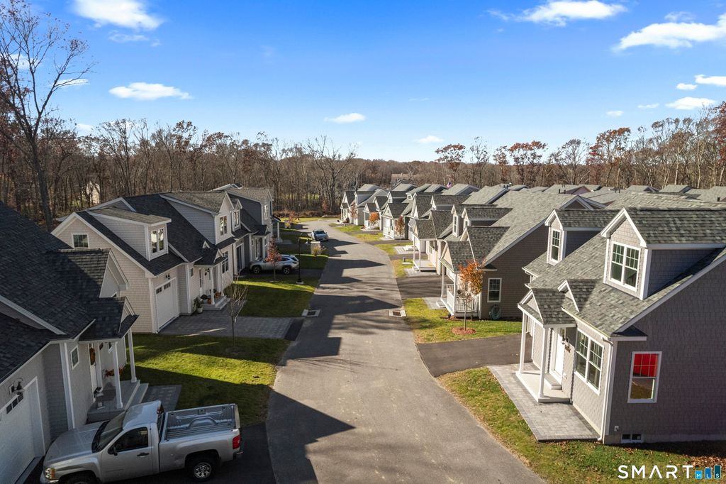 Photo of 10 Ivy Hill #10, Waterford, CT 06385 (MLS # 24170948)