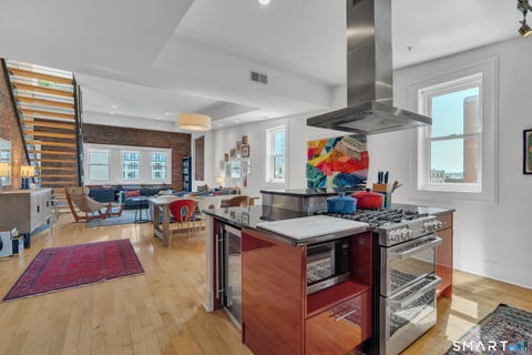 Photo of 116 Crown Street #5A, New Haven, CT 06511 (MLS # 24189202)