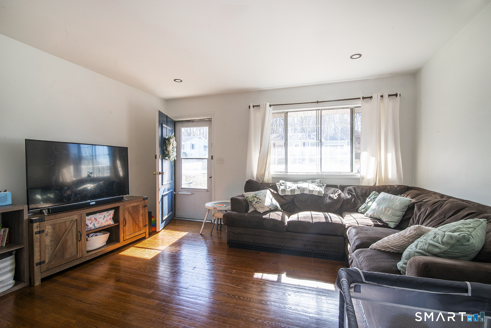 33 Shawondassee Drive