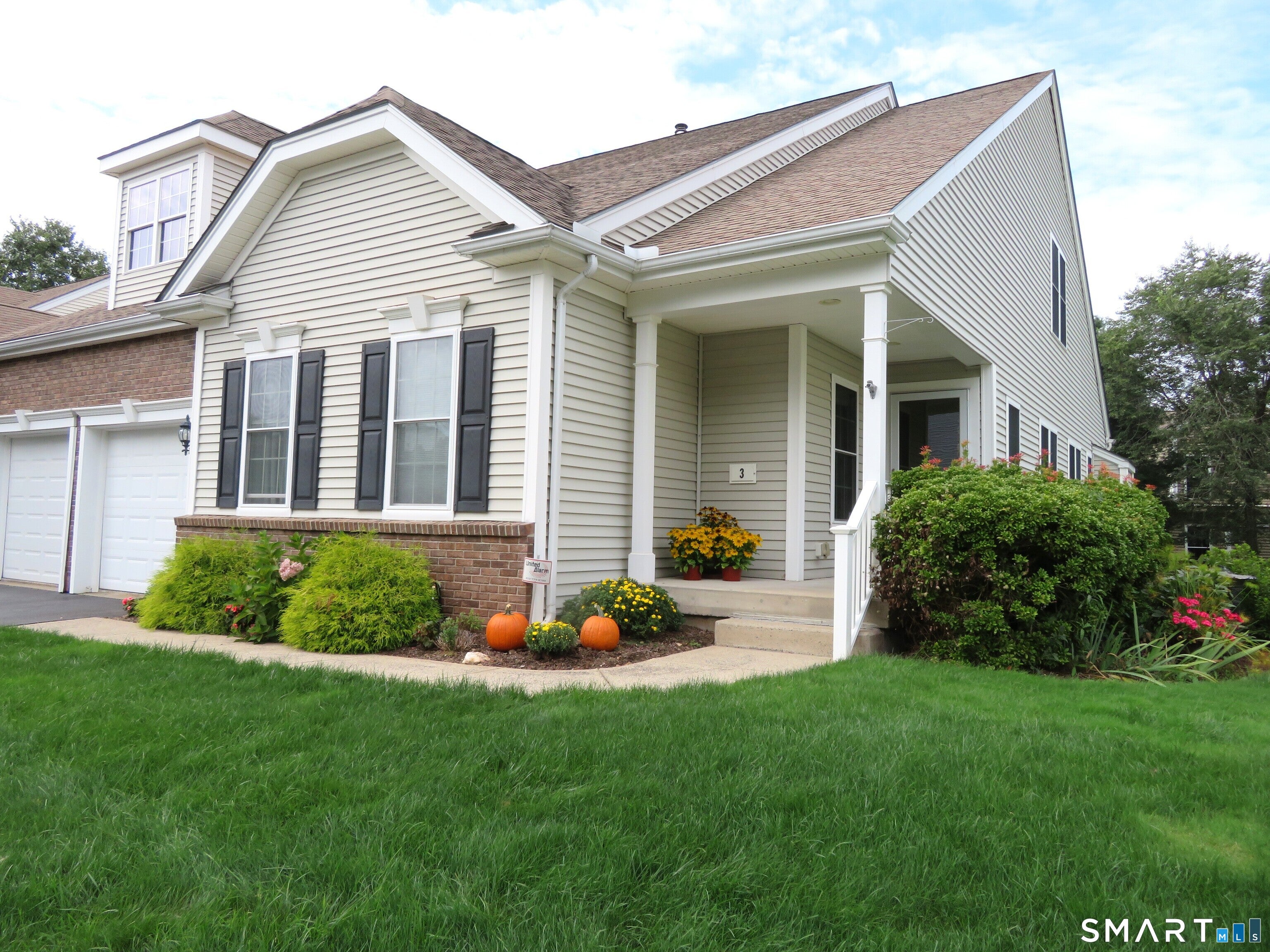 3 Wadsworth Lane