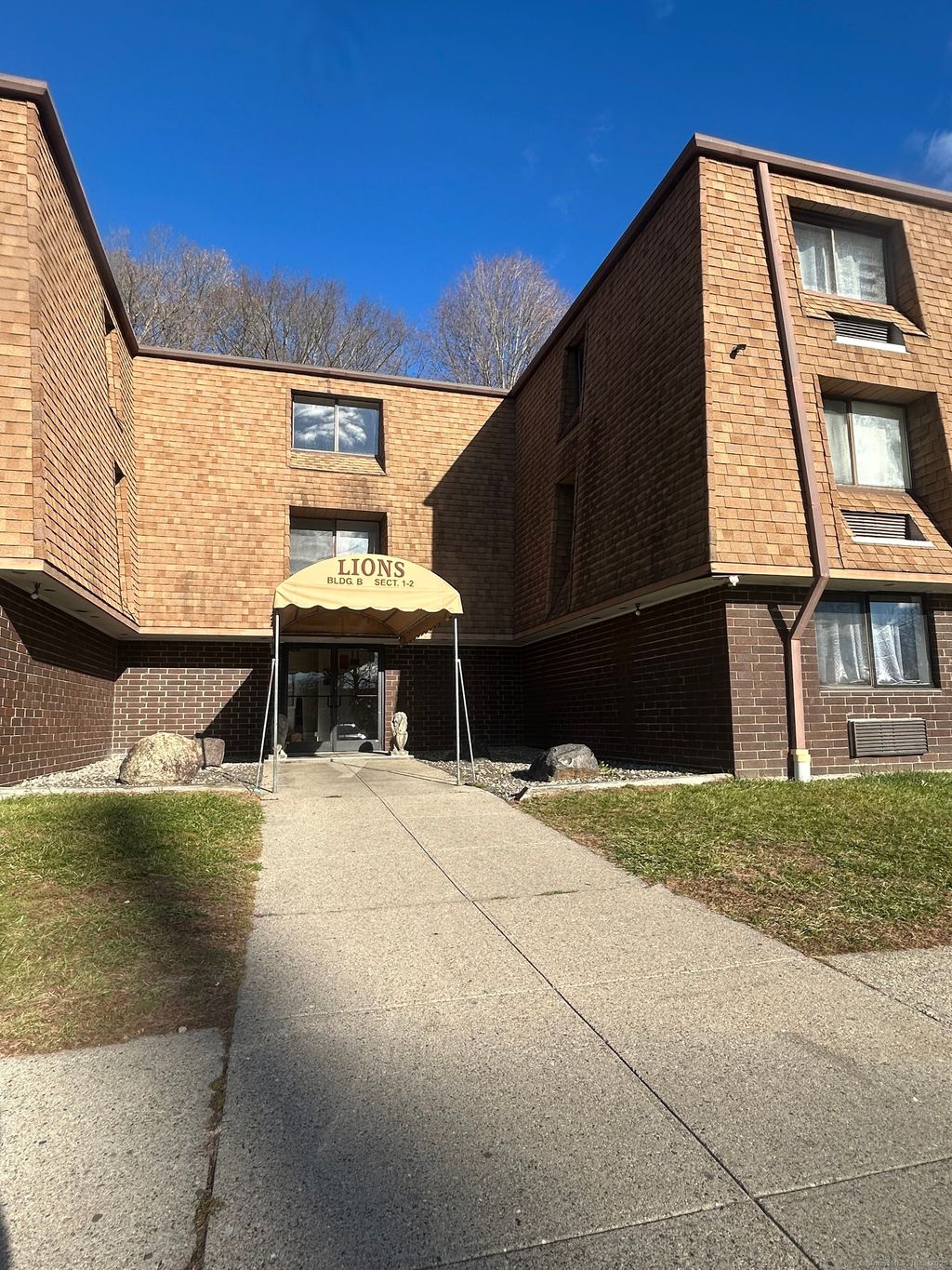Photo of 126 Triangle Street #APT B13, Danbury, CT 06810 (MLS # 24143110)