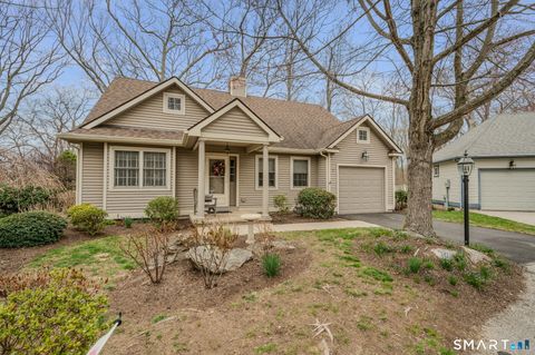 Photo of 3 Bittersweet Lane #3, East Lyme, CT 06357 (MLS # 24168470)