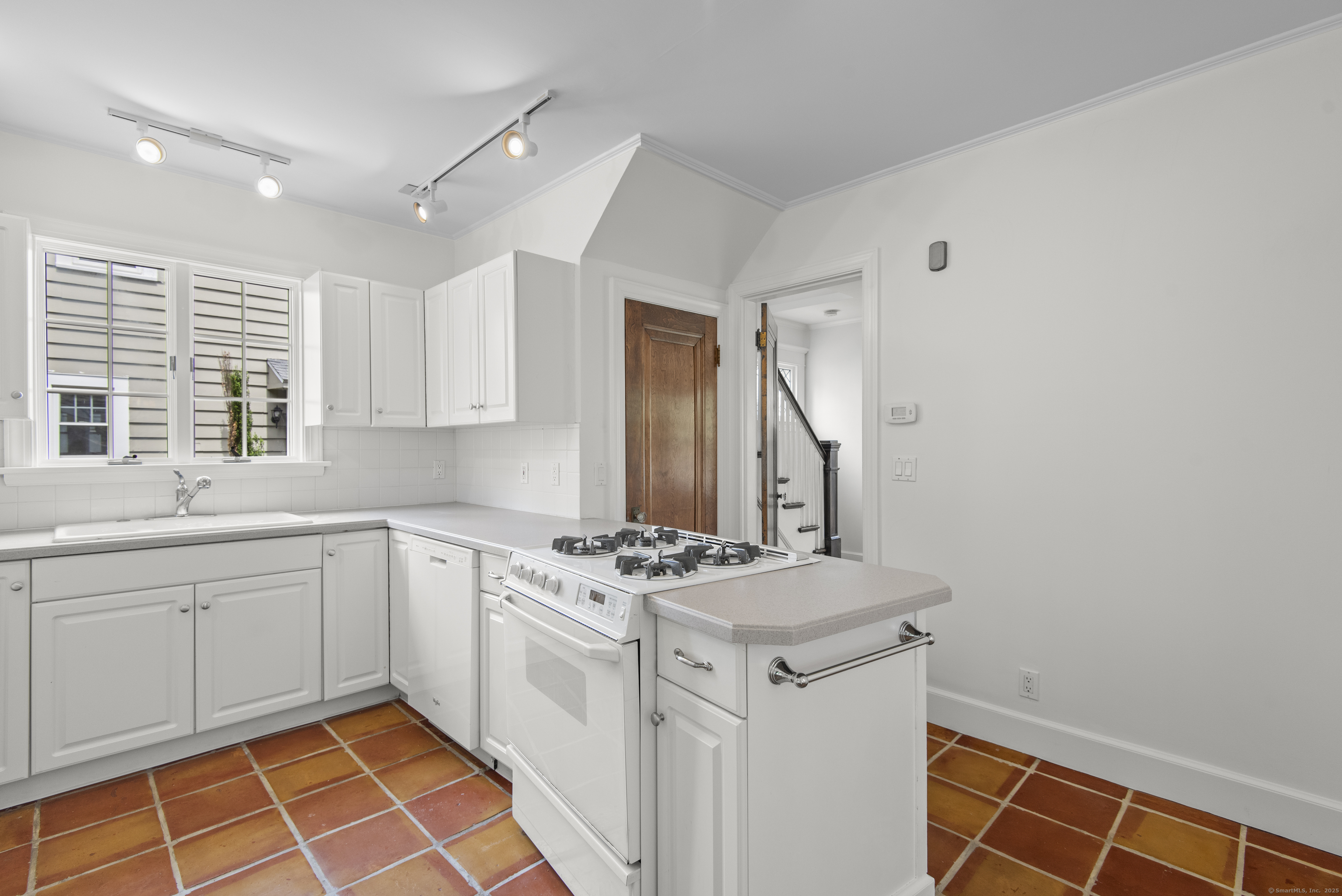 61 Lake Street, Hamden, Connecticut image 9