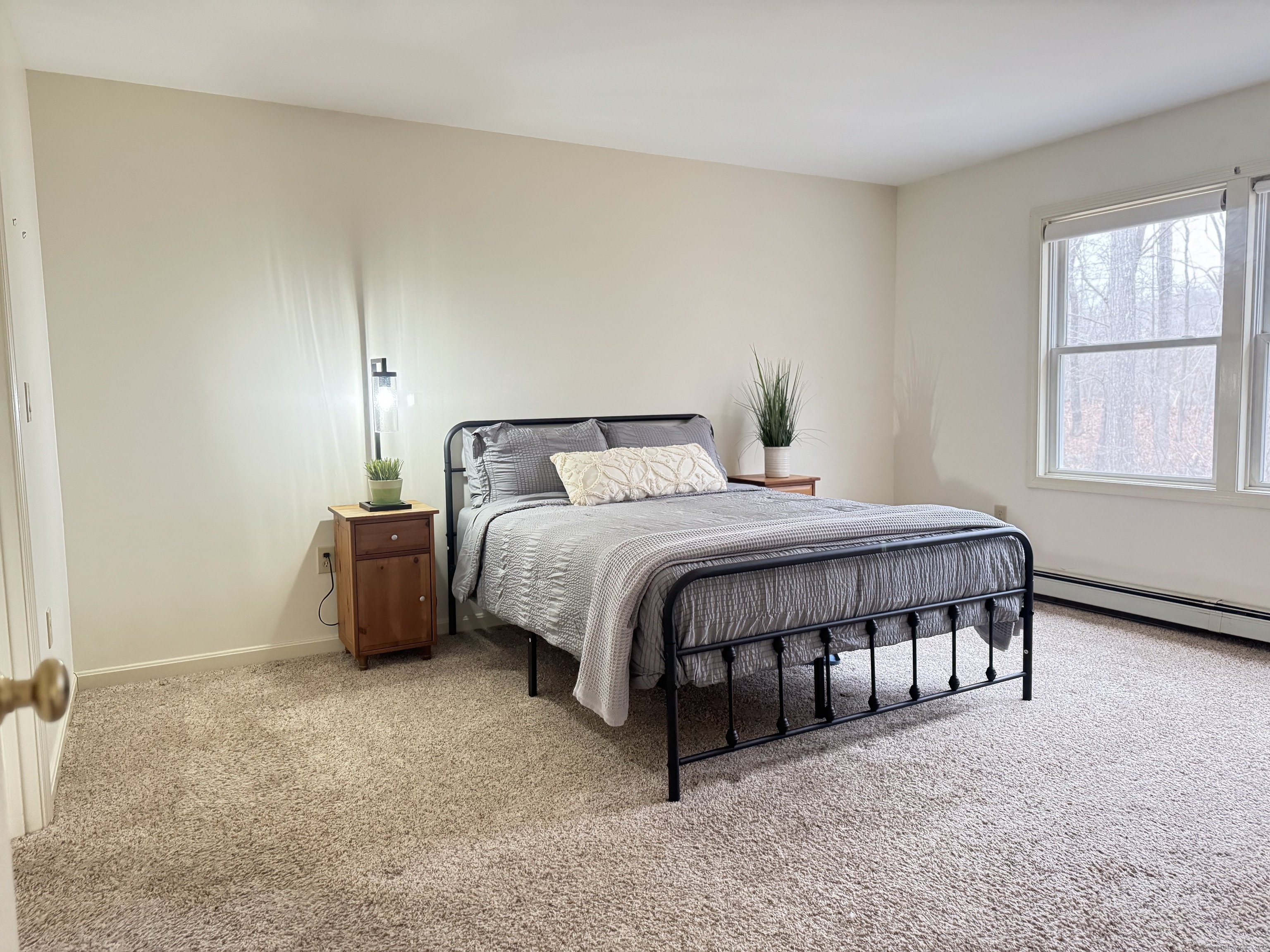 186 Heather Glen Lane, Groton, Connecticut image 3