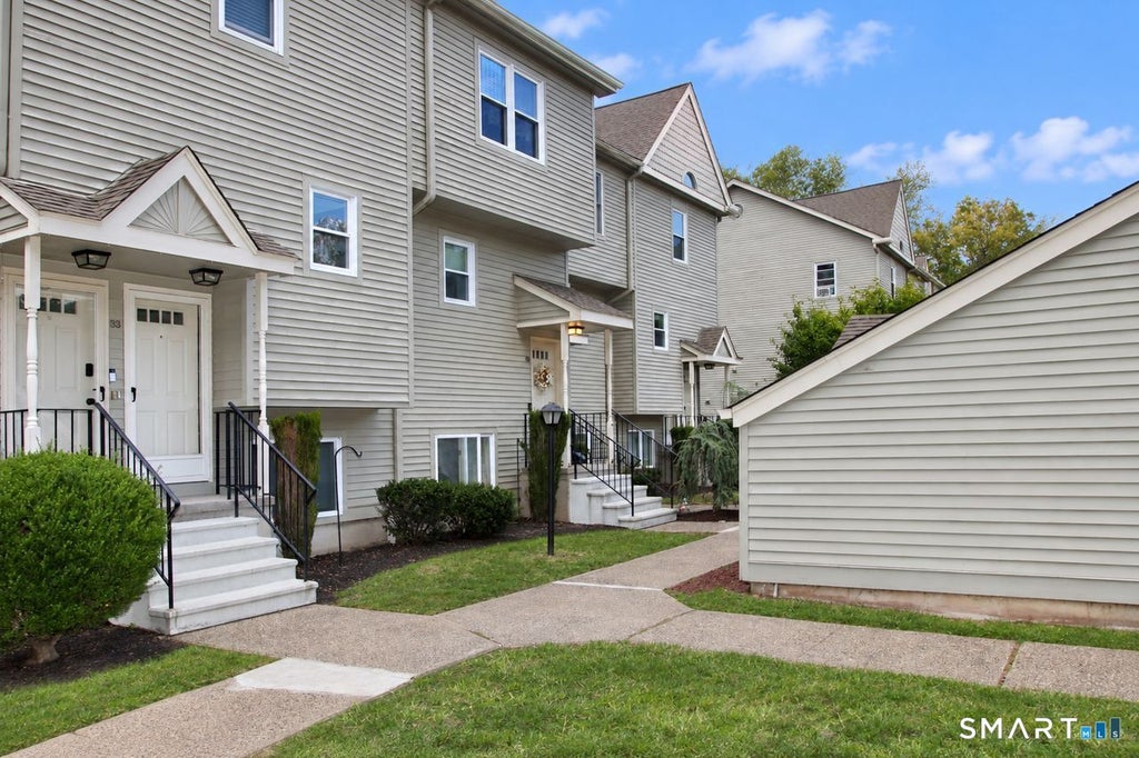 Photo of 40 Cornerstone Court #32, Southington, CT 06479 (MLS # 24209210)